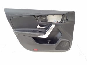   Esiukse polster ja selle osad  - A1187209100 