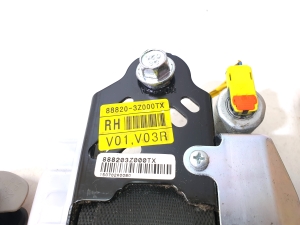 Hyundai i40 (2011–2026) Eesmine turvavöö 888203Z000TX - 3