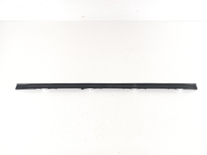 Mercedes Benz C-Class 204 (2007–2014) Sonstiges Teil der hinteren Seitentür A2046904062