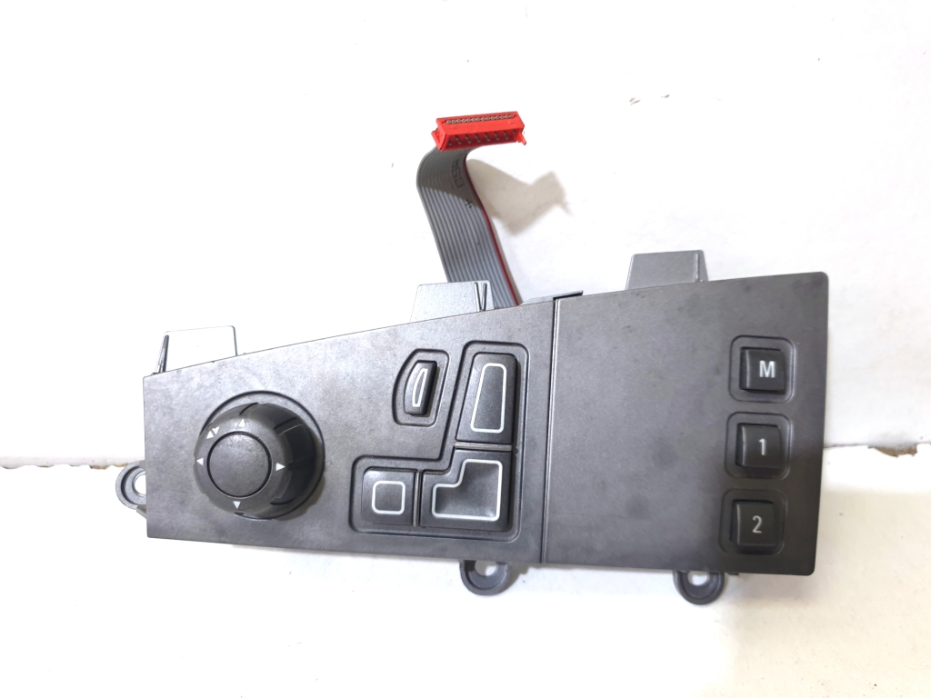 BMW 7 SERIJA E65 (2001–2008) Sitzverstellschalter 6918382 6918400 BMW 7 SERIJA E65 (2001–2008) Sitzverstellschalter 6918382 6918400