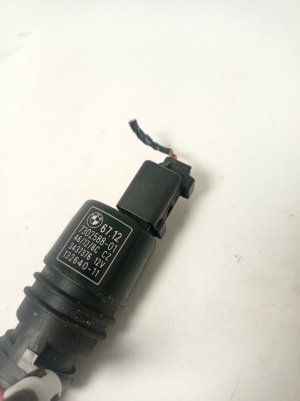 BMW 1 SERIES F20 (2010–2026) Front windshield washer pump 7302588 - 2