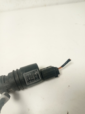 BMW 1 SERIES F20 (2010–2026) Front windshield washer pump 7302589 - 3