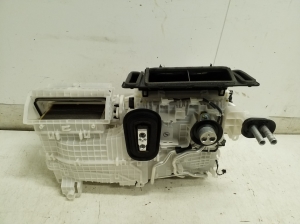 TOYOTA PRIUS Prime (2016–2022) Heater and its parts - 4