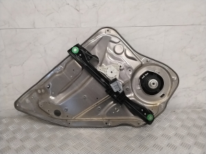 Mercedes Benz C-Class 204 (2007–2014) Aizmugurējo sānu durvju logu pacēlājs un tā detaļas A2048204302 - 3