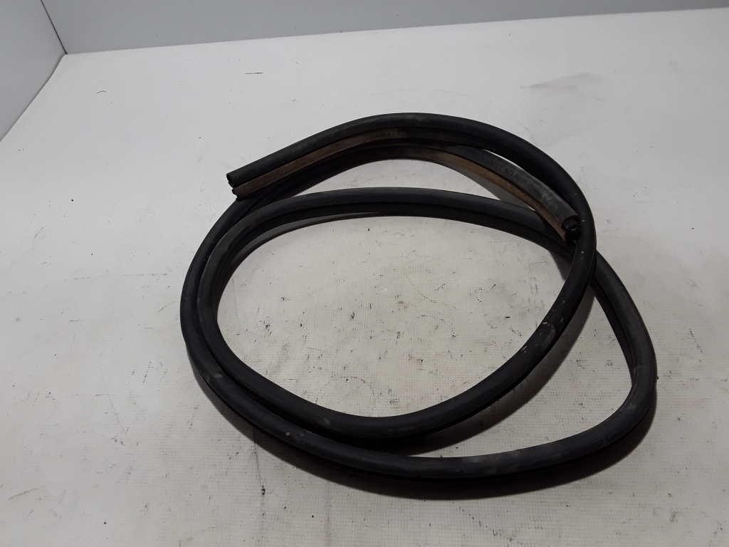 RENAULT Kangoo 2 generation (2007-2021) Sliding door sealing rubber 8200425635 25769874