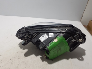Mercedes Benz C-Class 205 (2014–2021) Scheinwerfer vorne A2059067905 - 5