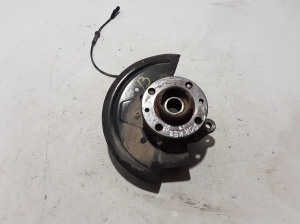 Front wheel hub - 400145345R