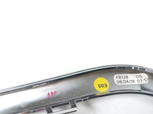 Mercedes Benz GLS 167 (2019–2026) Chromleiste für die Frontstoßstange A1678850506 - 3