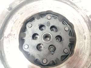  Clutch flywheel 