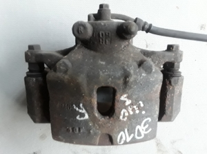 Bremssattel vorne - 581103Z100