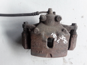 Hyundai i40 (2011–2026) Bremssattel vorne 581303Z100