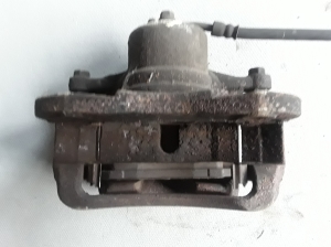 Hyundai i40 (2011–2026) Bremssattel vorne 581303Z100 - 2