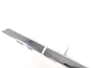 Mercedes Benz ML-Class 166 (2011–2015) Chromleiste für den Kühlergrill A1668881285 - 2