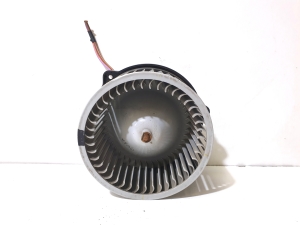 Ford Ranger (2011–2015) Heater blower motor F0053B2445 - 3