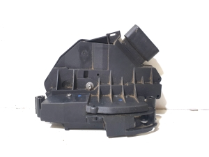 Aizmugurējo durvju slēdzene - AB39A26412CA