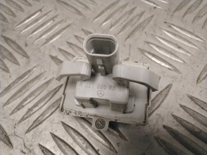 Mercedes Benz C-Class 204 (2007–2014) Numbrimärgi tuled A2218200856 - 2