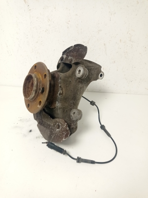 BMW 1 SERIES F20 (2010–2026) Front wheel hub - 2