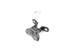 TOYOTA CHR (2016–2026) Front door lower hinge 68740-0D071 - 2
