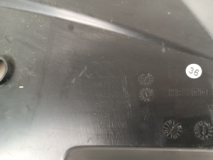 AUDI e-tron SUV (2018–2026) Kapotialune kate 4KE805284 - 3