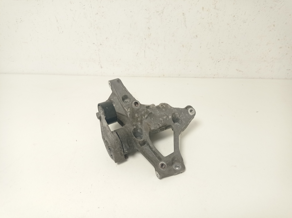 BMW 1 SERIES F20 (2010–2026) A/C compressor bracket 7603346 BMW 1 SERIES F20 (2010–2026) A/C compressor bracket 7603346