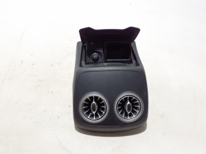 Mercedes Benz E-Class W213 (2017–2026) Salongi konsooli muu osa A2386804202 - 5
