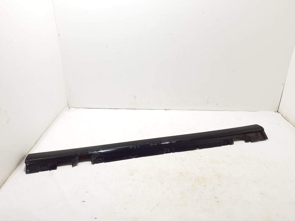 MERCEDES-BENZ E-Class W213/S213/C238/A238 (2016-2024) Right Side Plastic Sideskirt Cover A2136908404 25779681