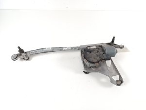 Windshield wiper mechanism and its parts