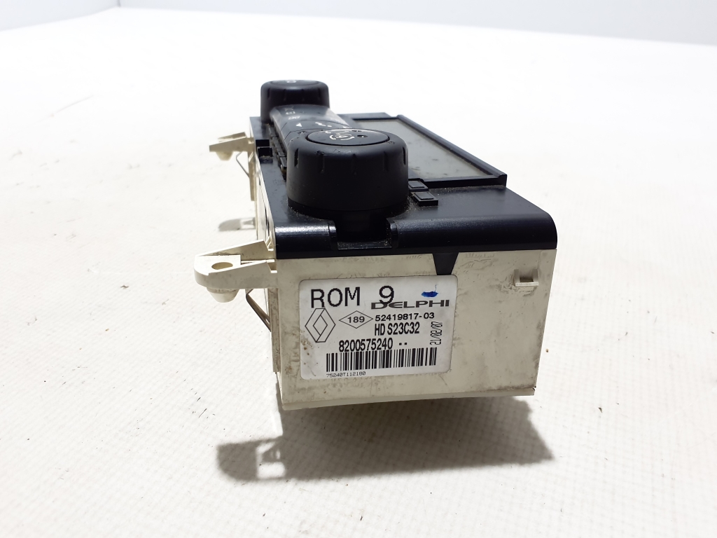 RENAULT Laguna 2 generation (2001-2007) Climate  Control Unit 8200575240 25834083