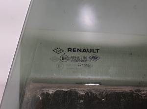 RENAULT Austral (2022–2026) Aizmugurējo sānu durvju stikls 823013512R - 3