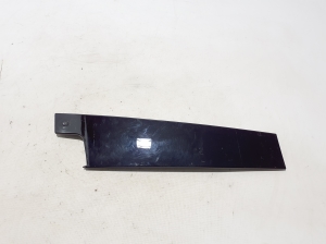 Baguette extérieure de vitre de porte avant - 802857225R