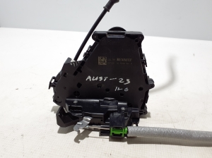 RENAULT Austral (2022–2026) Rear side door lock 825038581R - 4