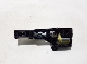 RENAULT Austral (2022–2026) Front door external opening handle and its details - 3