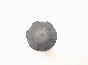   Jahutusvedeliku paagi kork  - 7521071 
