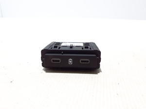 Chargeur de téléphone - 284H35397R