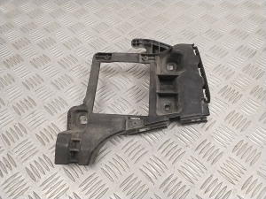  Rear bumper bracket 