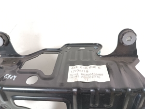 AUDI e-tron SUV (2018–2026) Air suspension compressor bracket 4KE616006E - 2
