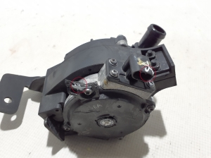RENAULT Austral (2022–2026) Auxiliary water pump 210111797R - 3