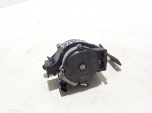 RENAULT Austral (2022–2026) Auxiliary water pump 210111797R - 4