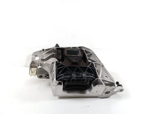 BMW X1 U11 (2022–2026) Engine mount 9423374 - 3