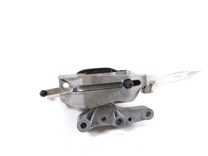 BMW X1 U11 (2022–2026) Engine mount 9423374 - 4