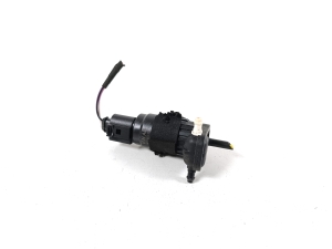 Front windshield washer pump - 8K9955647
