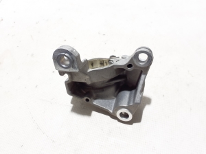 RENAULT Austral (2022–2026) Front drive shaft bracket 397744115R - 3