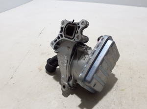 RENAULT Austral (2022–2026) Water pump 210100445R - 2