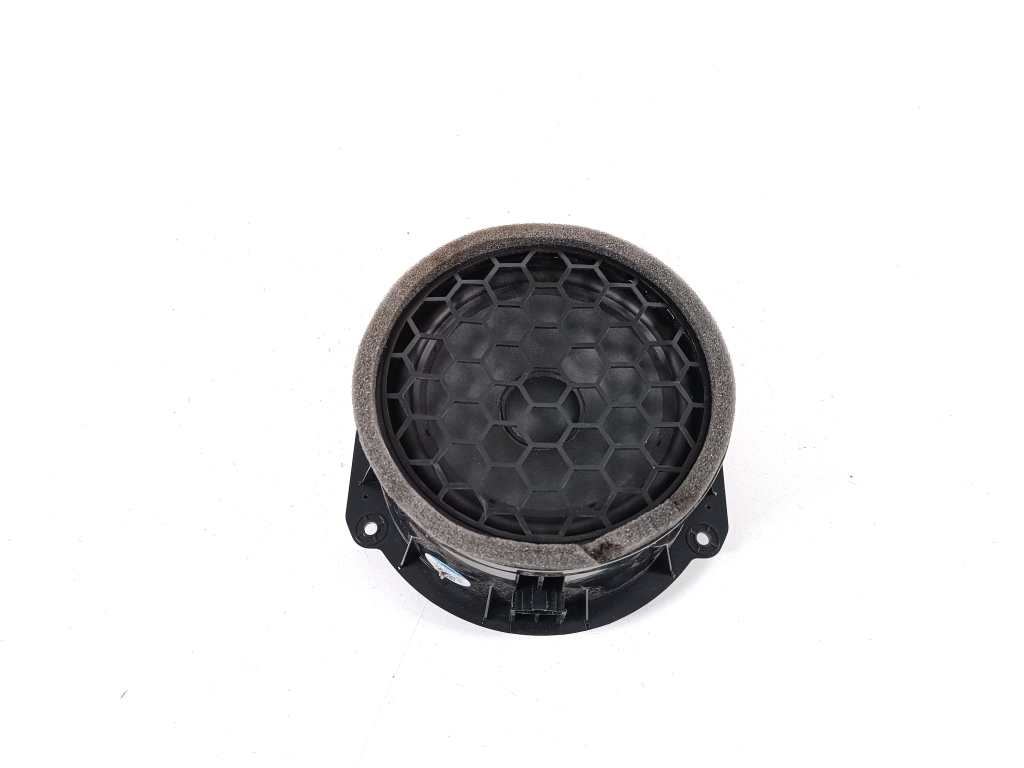 AUDI Q7 (2015–2026) Rear side door speaker 4M8035411A AUDI Q7 (2015–2026) Rear side door speaker 4M8035411A