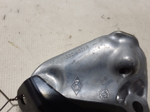 RENAULT Austral (2022–2026) Engine bracket 113329871R - 2