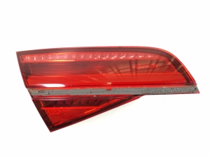 Tail light on trunk lid - 4H0945093H