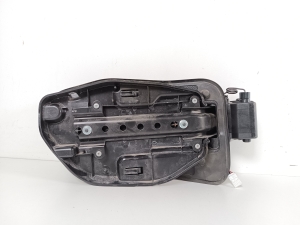   Another detail of the fuel filler cap  - 58447-47020 