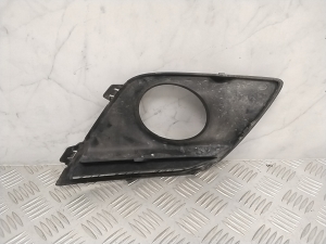  Front bumper fog lamp cover 