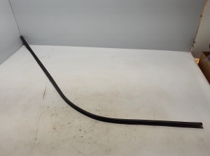   Another detail of the exterior sill trim  - 808306266R 