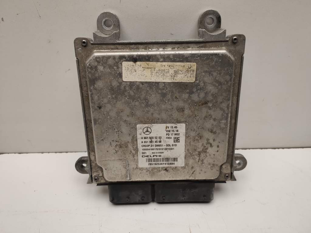 MERCEDES-BENZ C-Class W205/S205/C205 (2014-2023) Engine Control Unit ECU A6519005203 25855173